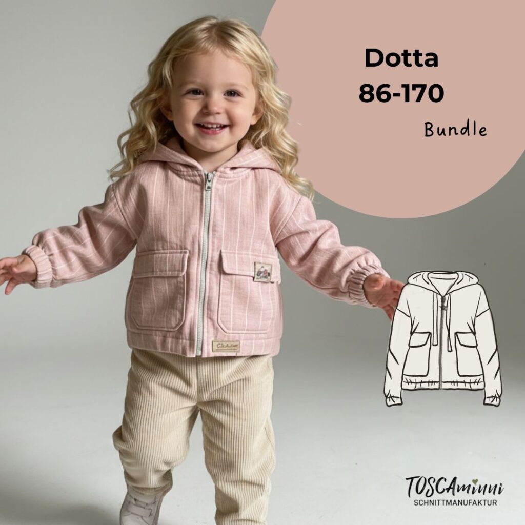 Produktbild mit einem blonden Mädchen, das die Kinderjacke Dotta trägt- nach einem Schnittmuster von TOSCAminni-Schnittmanufaktur